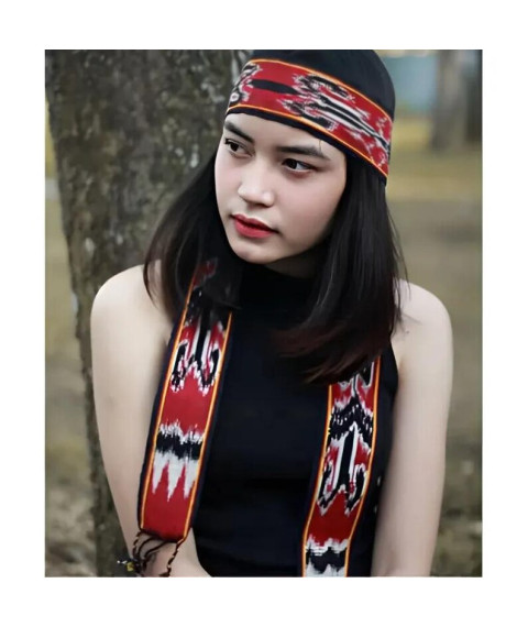 Authentic woven headbands from Toraja and Kalimantan with bohemian Authentic woven headbands from Toraja and Kalimantan with bohemian