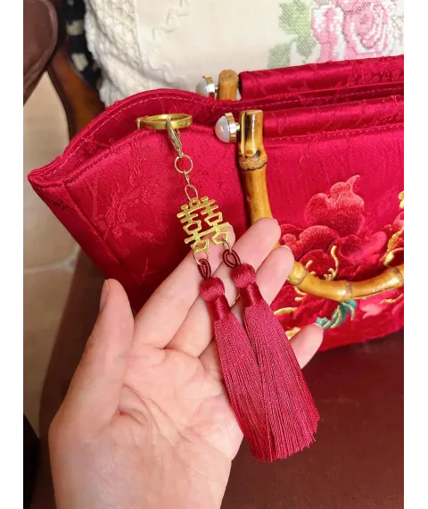 Silk Embroidery Wedding Purse With Gold Chinese "Congratulations" Bag Charm | Elegant Bridal Handbag For Traditional Chinese Wedding Silk Embroidery Wedding Purse With Gold Chinese "Congratulations" Bag Charm | Elegant Bridal Handbag For Traditional Chinese Wedding