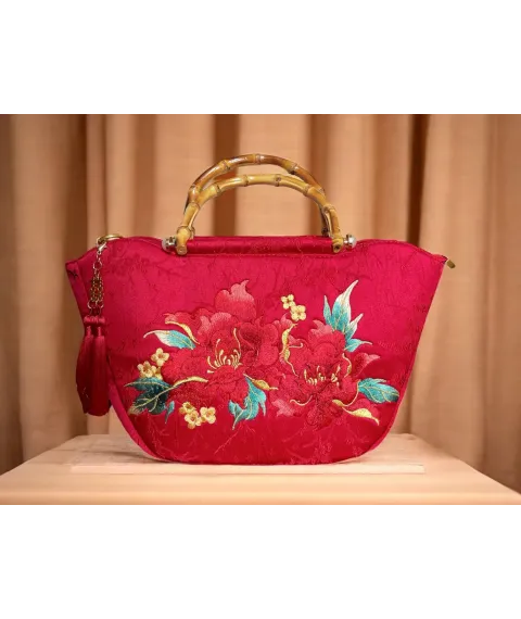 Silk Embroidery Wedding Purse With Gold Chinese "Congratulations" Bag Charm | Elegant Bridal Handbag For Traditional Chinese Wedding